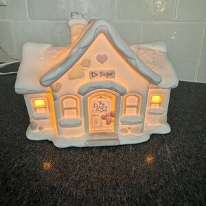 Precious Moments Sugar Town Doctor's Office Nightlight